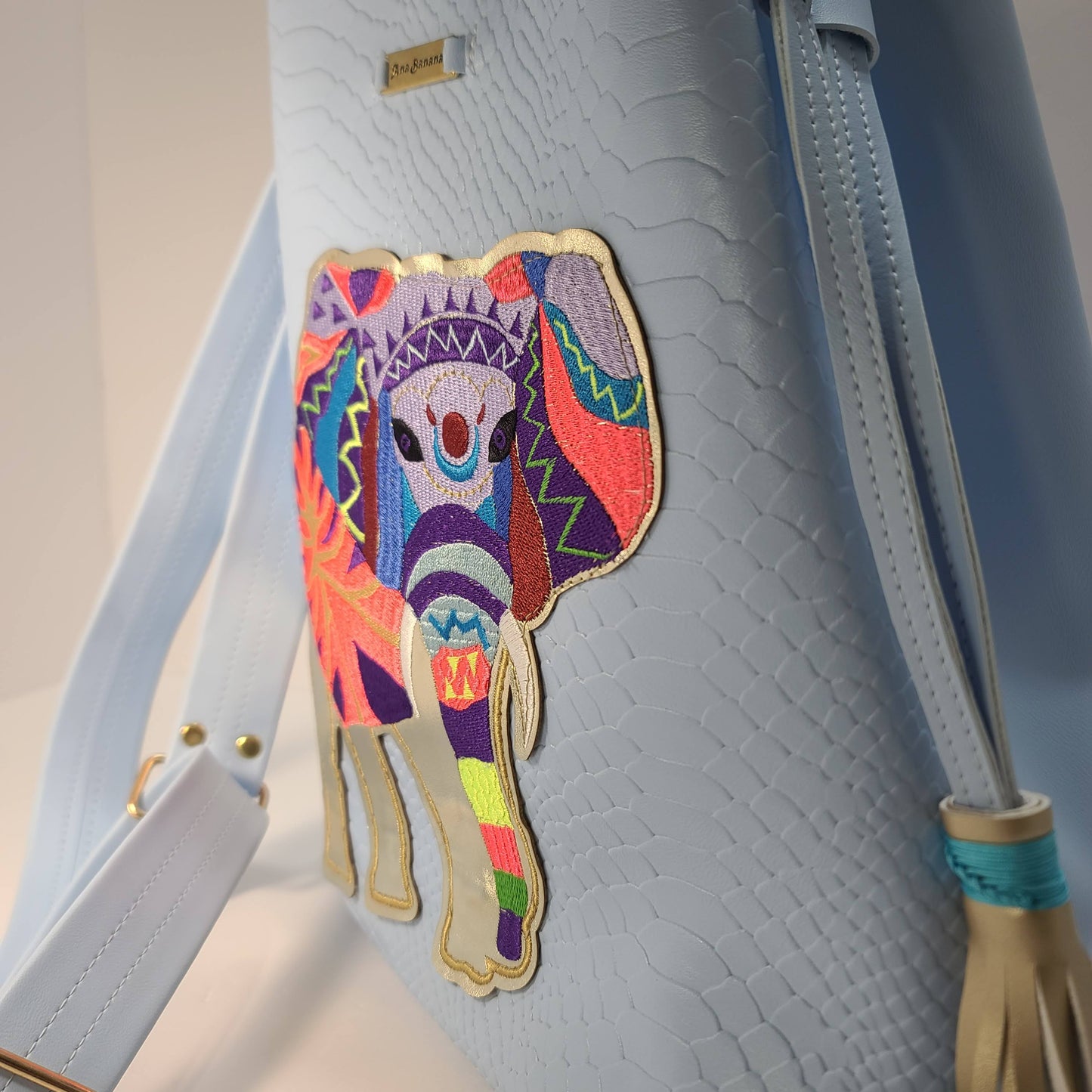 Retro Elephant Drawstring Bucket Bag